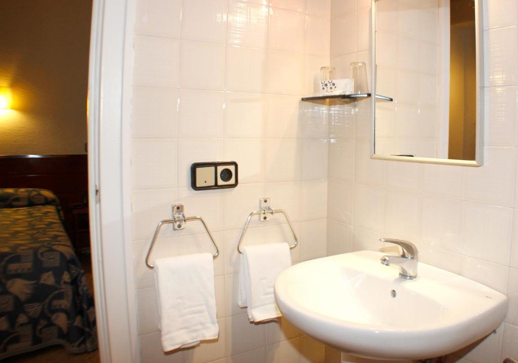 Hostal La Parrilla Tudela Chambre photo